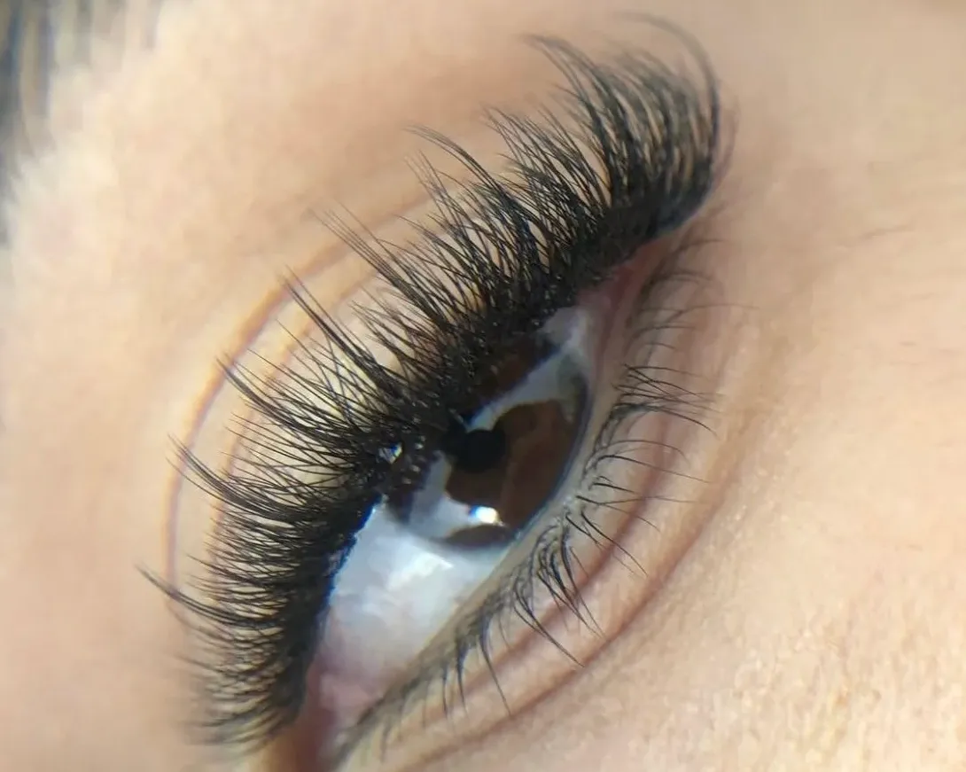 Pestañas WISPY